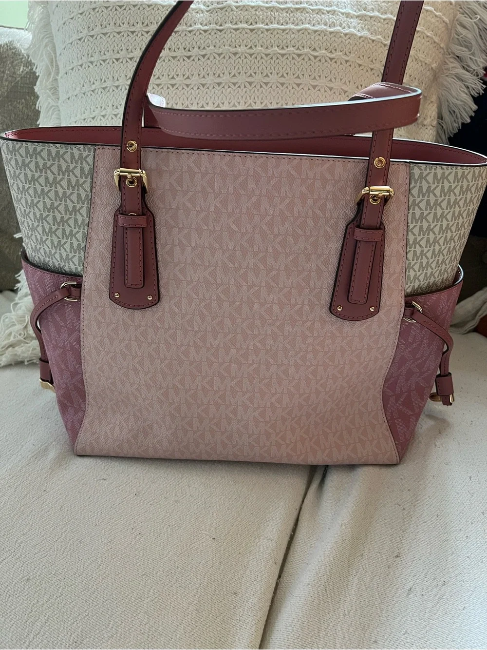 Michael Kors initial monogrammed shoulder bad - Picture 2 of 13